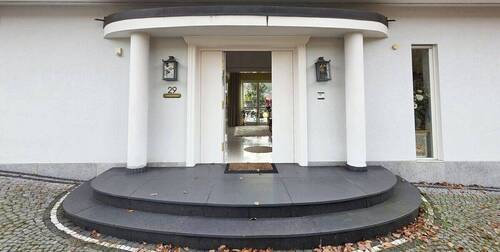 Eingangsbereich - Einfamilienhaus mit 280,00 m&sup2; in Linsengericht zum Kaufen