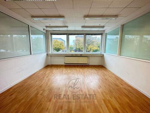 1.jpg - Einziehen & durchstarten – Büroraum in Citynähe, alles inklusive!