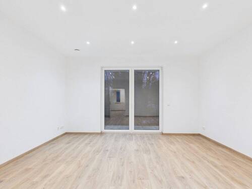 Weiteres Schlafzimmer mit Balkon - 
