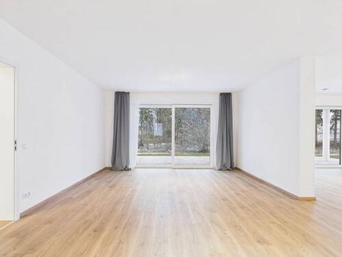 Wohnbereich mit Gartenzugang - 