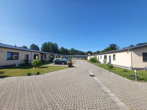 Bild 1 - Verkauf von 4 MFH - 2.300.000,00 EUR Kaufpreis, ca.  1,44 m² Wohnfläche