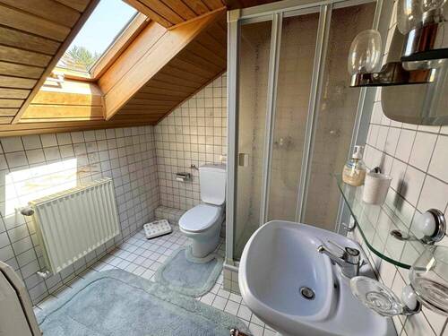Dachgeschoss Duschbad - 