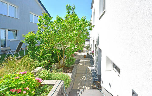 Bild3 - 8 Zimmer Mehrfamilienhaus, Wohnhaus in Niestetal