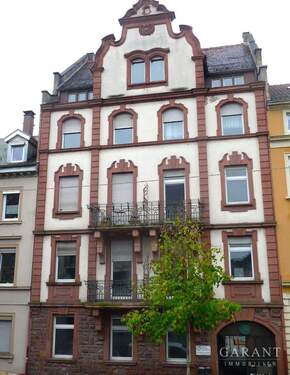 Hausansicht - 4 Zimmer Etagenwohnung zum Kaufen in Karlsruhe