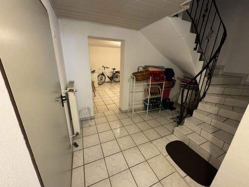 KG Treppenhaus 2 - 