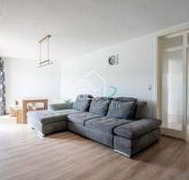 Schöne 3,5 Zimmer Wohnung mit Balkon, modernem Bad und Aufzug - Gaildorf
