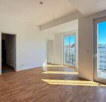 Schlau und effizient geschnittene Wohnung - Bodentiefe Fenster, viel Licht und mitten in der Stadt - Berlin Charlottenburg