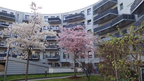 Impressionen Wohnanlage - Etagenwohnung mit 74,70 m&sup2; in Düsseldorf zur Miete