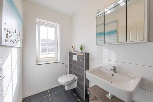 Gäste-Wc mit Dusche - 