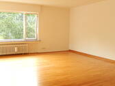 Wohnzimmer - 6 Zimmer Mehrfamilienhaus, Wohnhaus zum Kaufen in Trier