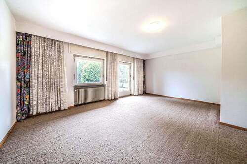 Großzügiges Zimmer mit Gartenzugang - 