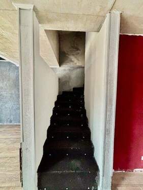 Treppe zu 1. OG - 