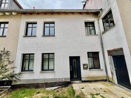 Hofansicht - 5 Zimmer Reihenmittelhaus zum Kaufen in Idstein