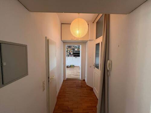 Flur - Etagenwohnung mit 48,00 m&sup2; in Regensburg zum Kaufen