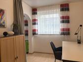 Kinderzimmer oder Büro? - 