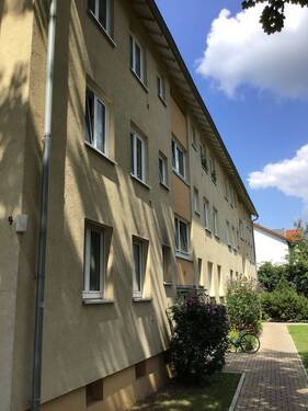 Ansicht Zugang zur Wohnanlage - Schöne 3-Zimmer-Wohnung in Heppenheim