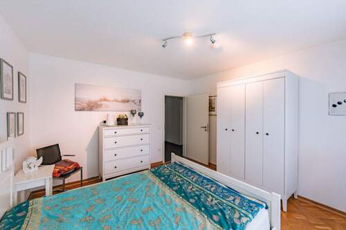 Schlafzimmer EG Tür - 