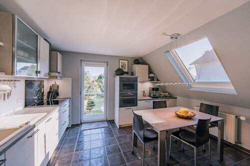 Küche DG Gartenzugang - 