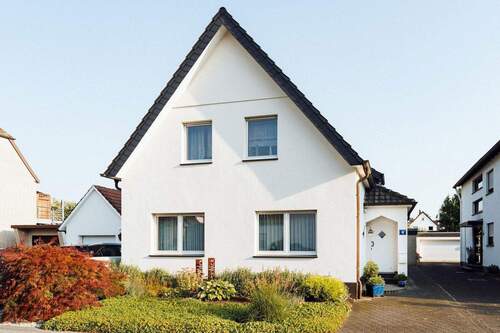 Hauseingang - EIN-ZWEIFAMIENHAUS mit flexibler Nutzung in Zentrumsnähe von Gütersloh