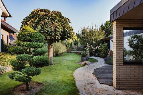 Garten - 6 Zimmer Mehrfamilienhaus, Wohnhaus in Gütersloh