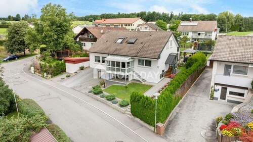 Außenansicht Drohne 5 - 6 Zimmer Einfamilienhaus in Hausen ob Verena