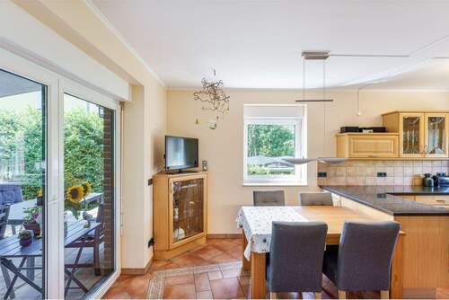 Küche mit Essbereich - 