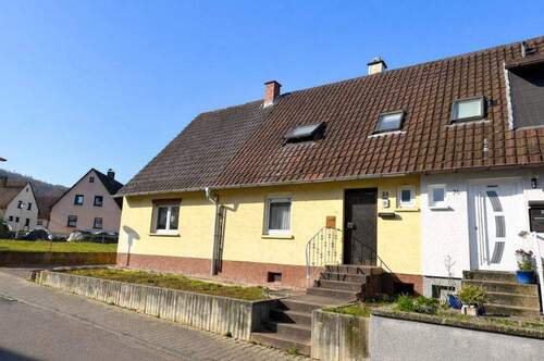 Straßenansicht - Doppelhaushälfte mit 139,30 m&sup2; in Sinsheim / Dühren zum Kaufen