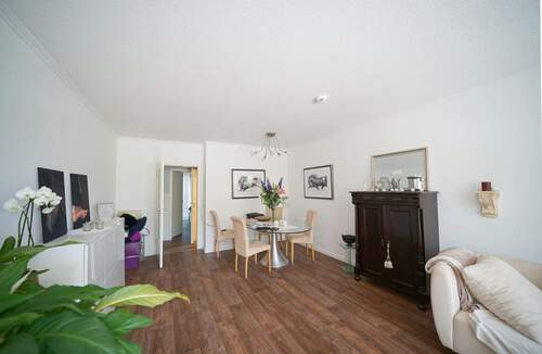 Wohn und Esszimmer - 2 Zimmer Etagenwohnung in Bremen