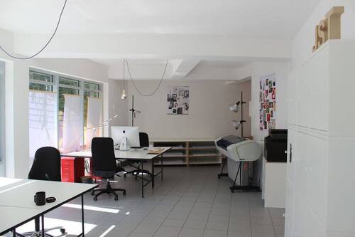 Arbeitsplatz - Heller 4qm Schreibtischplatz, 7 TageWoche, flexibel & komplett ausgestattet