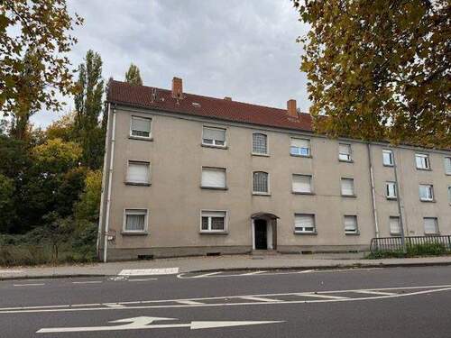 Hausansicht - gepflegte 3 ZKB-Wohnung in Güdingen