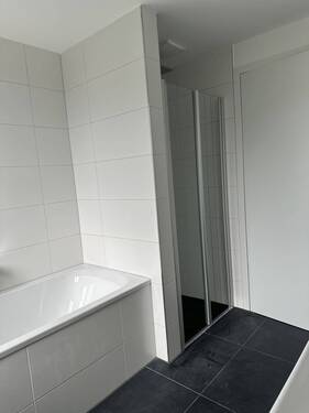 Bad - 3 Zimmer Etagenwohnung zum Kaufen in Weimar
