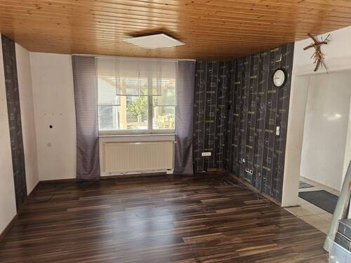 EG Wohnen - 6 Zimmer Doppelhaushälfte in Burkardroth