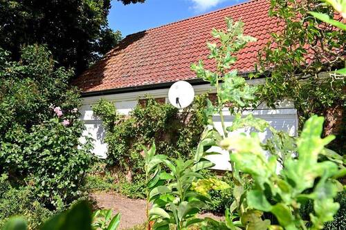 Hausansicht - Einfamilienhaus in Zarrendorf mit großem Potential