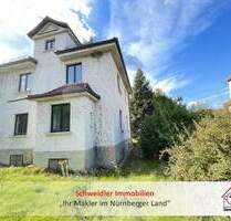 Preis-Highlight in Behringersdorf: Stilvolles Einfamilienhaus mit Altbaucharme, gr. Grund und Garage - Schwaig-Behringersdorf