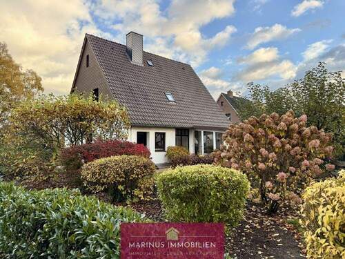 Titelbild - Einfamilienhaus mit großem Garten und Doppelgarage in Selsingen