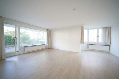 Wohn- und Esszimmer I - 