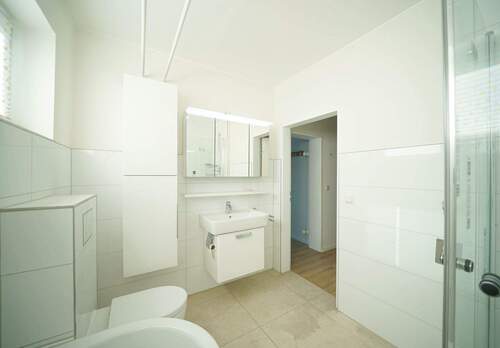 Badezimmer - 3 Zimmer Etagenwohnung in Bremen