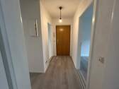 Diele Wohnung 1 im EG links - 
