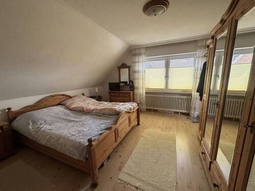 Schlafzimmer - 5 Zimmer Doppelhaushälfte in Norderstedt