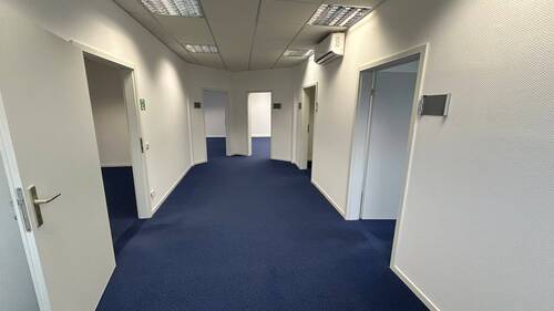 Flur.jpg - Büro in Paderborn zur Miete