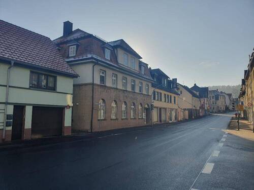 Bild 2 - Mehrfamilienhaus, Wohnhaus zum Kaufen in Zella-Mehlis