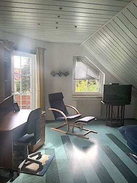 Zimmer_02_OG_Zugang zur Loggia - 