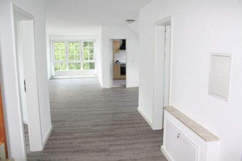 Bild 13 - Top renovierte Dachgeschoss Wohnung mit großer Loggia und Balkon!