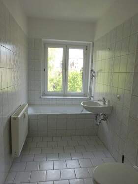 Bad - 3 Zimmer Etagenwohnung in Gera