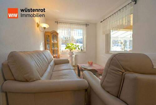 WohnzimmerSitz - 2 Zimmer Einfamilienhaus in Spreenhagen / Braunsdorf