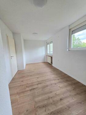 Küche Blick zum Essbereich - 4 Zimmer Etagenwohnung in Landau in der Pfalz