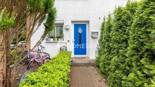 Außenansicht 2 - 5 Zimmer Reihenendhaus zum Kaufen in Hamburg