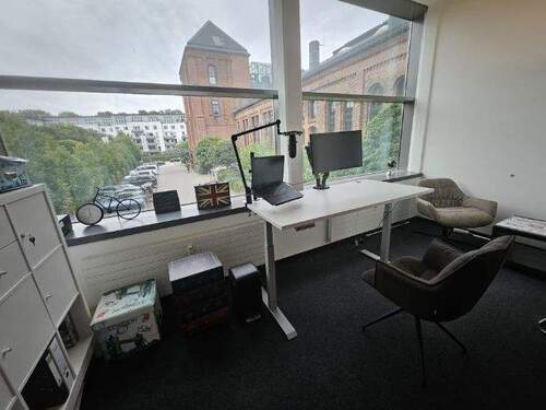 Schreibtischplätze 1 - Coworking in Hamburg, Bahrenfeld (Otto von Bahrenpark) - All-in-Miete