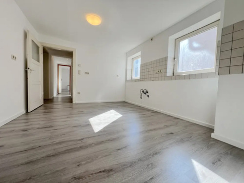 08d0085a-2bcc-46f2-b075-d72e2aea66dc-1934233393 - 