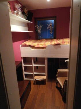 Abstellraum mit Gästebett - 